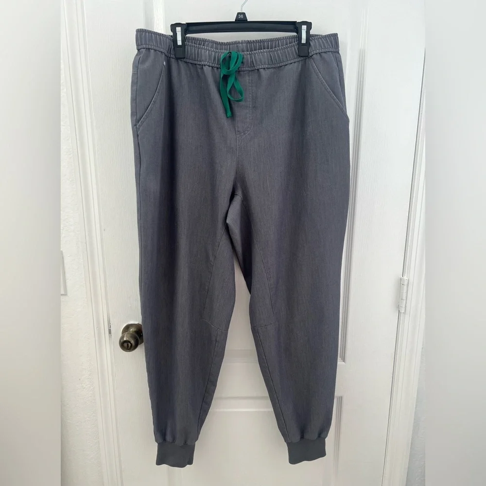 Figs Tansen Gray Jogger Scrub Pants™ (Size XXL)